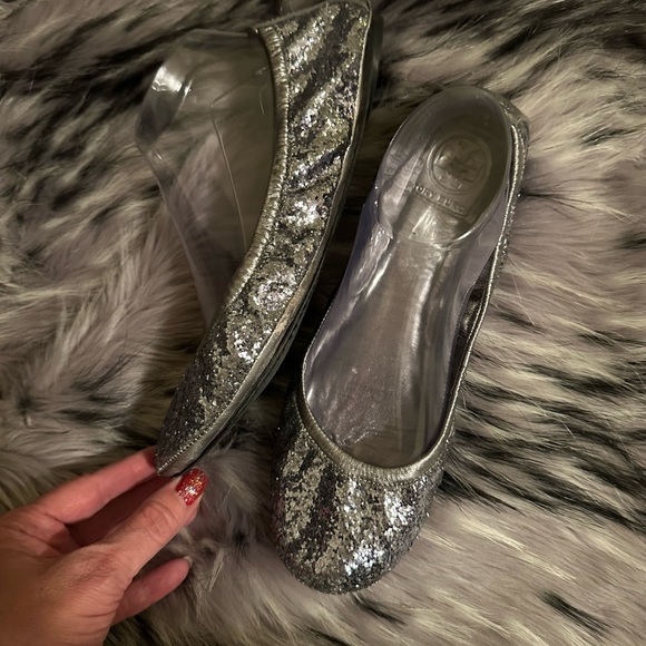 Tory Burch glitter leather flats size 9 great condition! - Picture 7 of 7